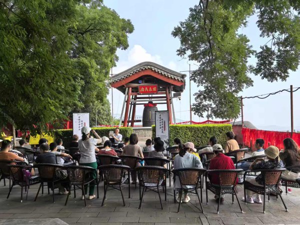 穿梭千年寺院·千里浸书香之旅——文旅和洽亲子阅读活动